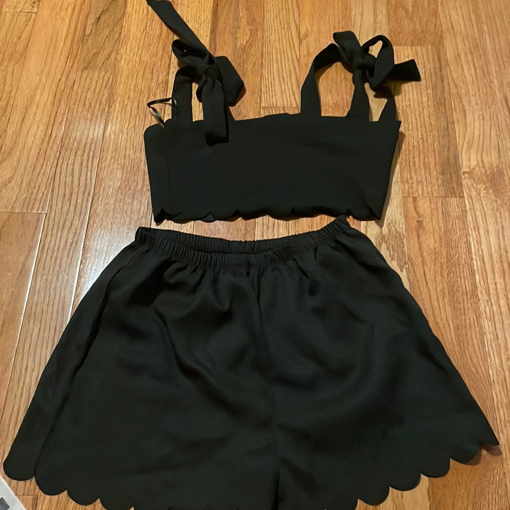 Black set